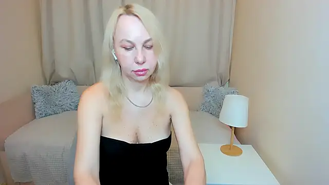 Anny Jey  online show from 03-07-26, 07:44