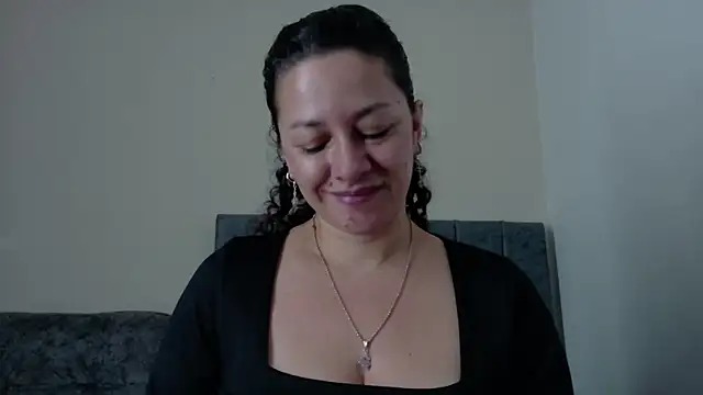 Snapshot of ArtesanaMK chatting on 07-06-26, 12:35 ArtesanaMK online show from 07-06-26, 12:35