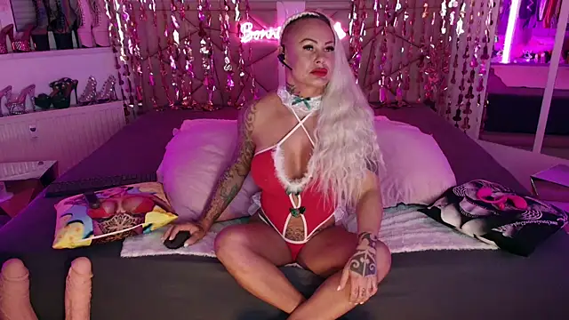 Snapshot of bonnievonclyde chatting on 12-09-24, 06:46 bonnievonclyde online show from 12-09-24, 06:46