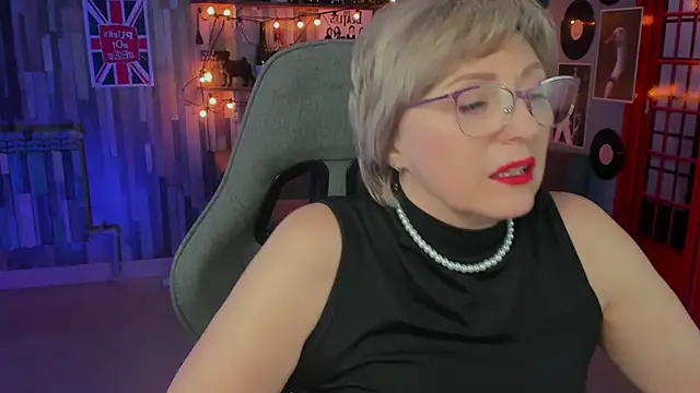 sugar vivien online show from 02-13-25, 07:21