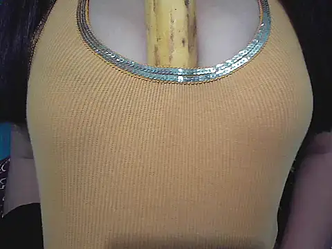 Snapshot of YourGoldenGirl chatting on 09-28-25, 06:46 YourGoldenGirl online show from 09-28-25, 06:46