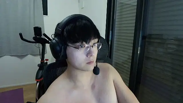 Tkcqcc online show from 09-28-25, 04:12