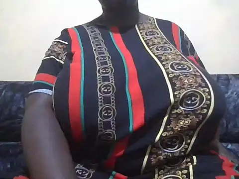 Snapshot of pritty-leila chatting on 05-25-26, 07:36 pritty-leila online show from 05-25-26, 07:36