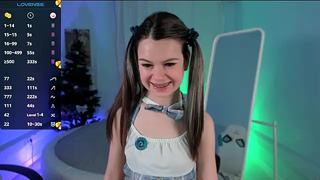 Lil Amelie online show from 12-13-24, 01:55