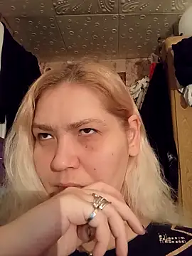 Minna Jeannie online show from 12-18-25, 02:06