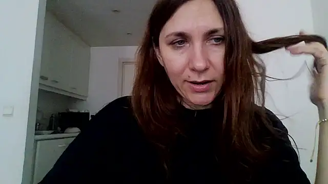 JasmineGlamour online show from 03-17-26, 09:23