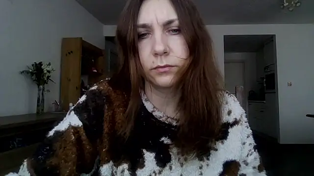 JasmineGlamour online show from 03-18-26, 10:51