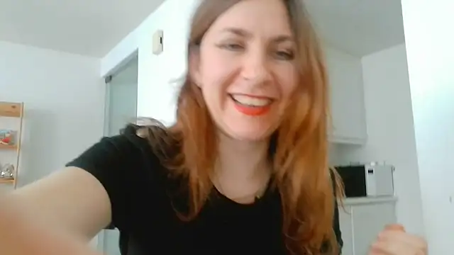 Snapshot of JasmineGlamour chatting on 04-20-26, 11:13 JasmineGlamour online show from 04-20-26, 11:13