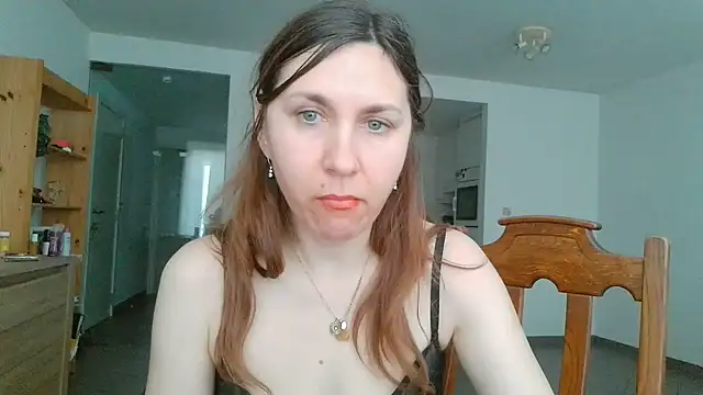 Snapshot of JasmineGlamour chatting on 04-30-26, 06:36 JasmineGlamour online show from 04-30-26, 06:36
