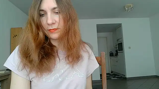 Snapshot of JasmineGlamour chatting on 05-06-26, 02:11 JasmineGlamour online show from 05-06-26, 02:11
