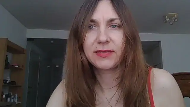 Snapshot of JasmineGlamour chatting on 05-16-26, 11:20 JasmineGlamour online show from 05-16-26, 11:20
