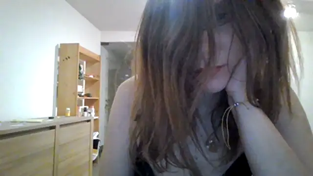 Snapshot of JasmineGlamour chatting on 05-16-26, 11:25 JasmineGlamour online show from 05-16-26, 11:25