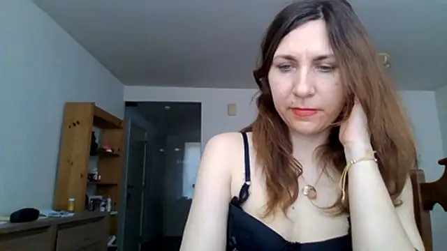 Snapshot of JasmineGlamour chatting on 05-25-26, 03:07 JasmineGlamour online show from 05-25-26, 03:07