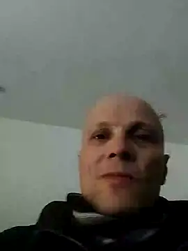 Snapshot of wedge75 chatting on 01-25-25, 01:08 wedge75 online show from 01-25-25, 01:08