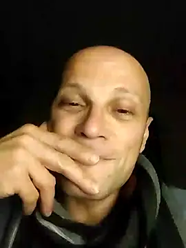 Snapshot of wedge75 chatting on 01-26-25, 11:39 wedge75 online show from 01-26-25, 11:39