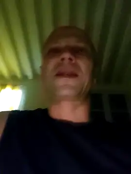 Snapshot of wedge75 chatting on 09-18-25, 07:21 wedge75 online show from 09-18-25, 07:21