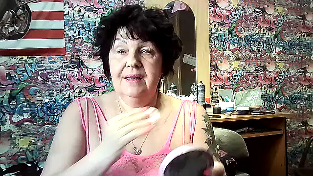Snapshot of FantasyMichelle chatting on 05-09-26, 02:00 FantasyMichelle online show from 05-09-26, 02:00