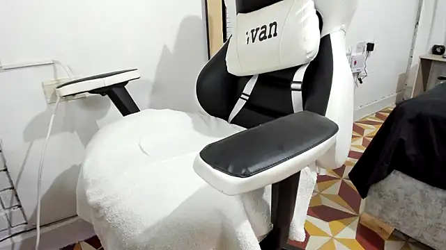 Valerioe online show from 03-13-25, 11:38