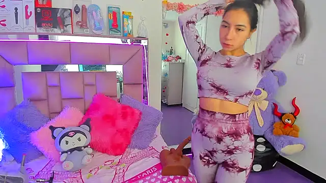 AriadnaCappelletty online show from 05-14-26, 04:03