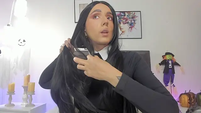 helen mooree online show from 10-25-25, 01:07