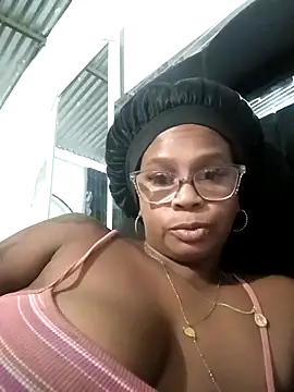 Melanie candy  online show from 10-13-25, 11:16