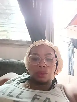 Melanie candy  online show from 04-11-26, 09:19