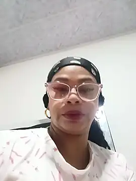 Melanie candy  online show from 04-15-26, 06:04