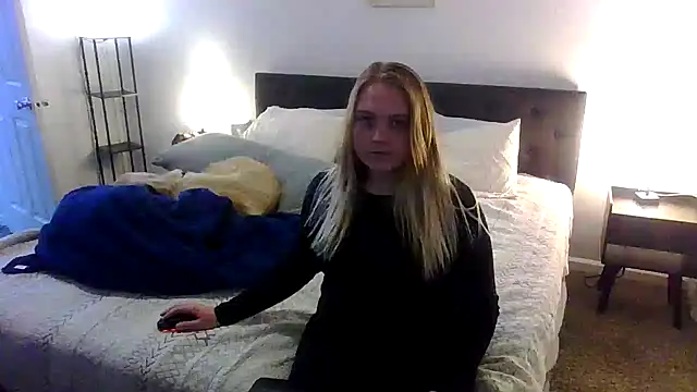 PhatAssBlond online show from 12-21-24, 11:13