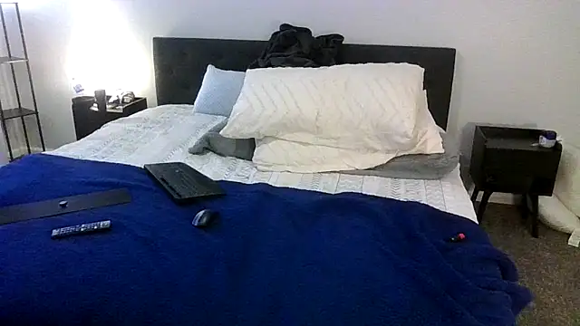 PhatAssBlond online show from 12-25-24, 10:16