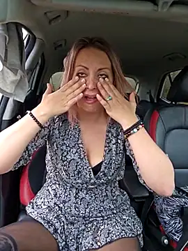 Snapshot of Jade_Emeraud chatting on 03-10-25, 07:40 Jade Emeraud online show from 03-10-25, 07:40