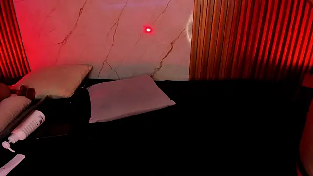 Emiilycollins online show from 01-12-25, 10:33