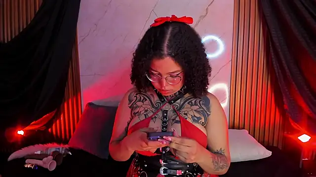 Emiilycollins online show from 01-20-25, 08:50