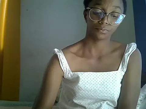 ElianeHot online show from 07-17-26, 10:11