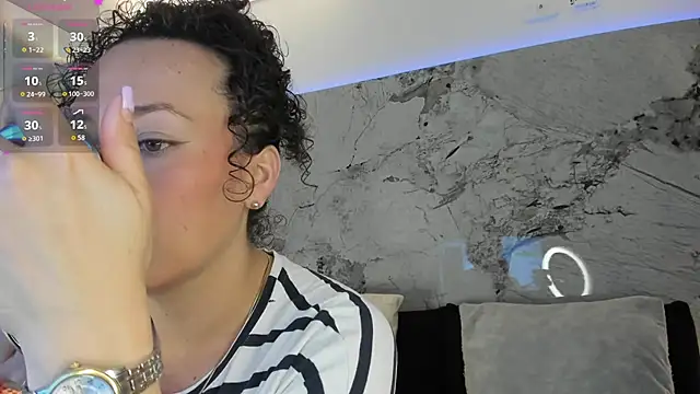 LIZ HOLMES online show from 11-29-25, 10:07