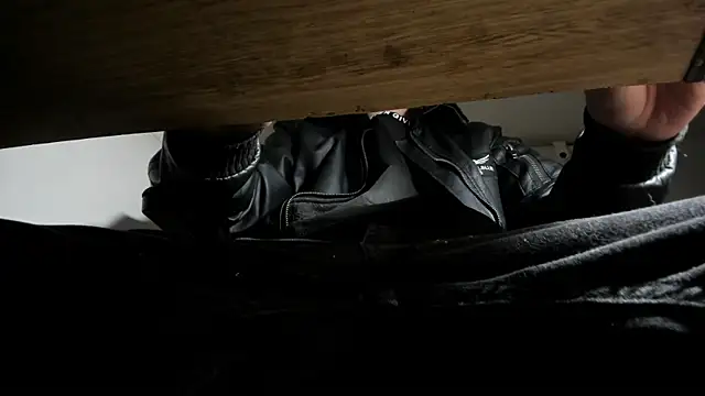 s sven03 online show from 01-21-25, 04:54