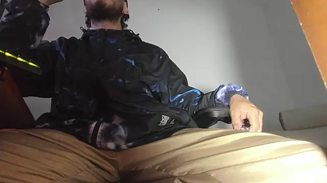 s sven03 online show from 11-04-25, 04:44