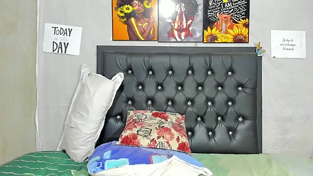 Darlyquenn11 online show from 02-11-25, 09:31