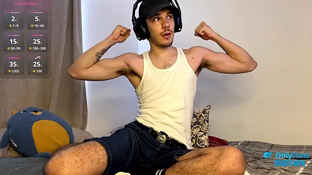 Snapshot of ilytheo chatting on 09-25-25, 07:06 ilytheo online show from 09-25-25, 07:06