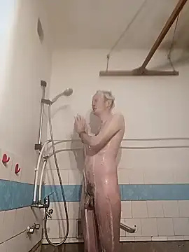 Julien emperor online show from 12-31-24, 05:40