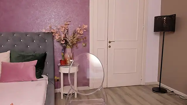 Snapshot of CarlaReysX chatting on 03-09-25, 01:59 CarlaReysX online show from 03-09-25, 01:59
