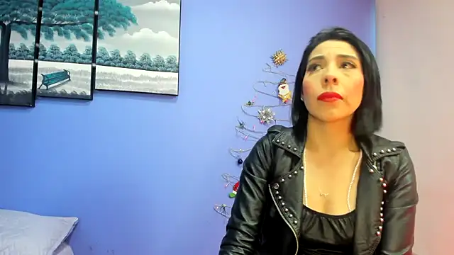 Snapshot of AdelleLennox_cg chatting on 12-13-24, 11:13 AdelleLennox cg online show from 12-13-24, 11:13