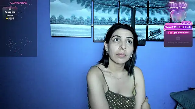 Snapshot of AdelleLennox_cg chatting on 02-23-25, 02:29 AdelleLennox cg online show from 02-23-25, 02:29