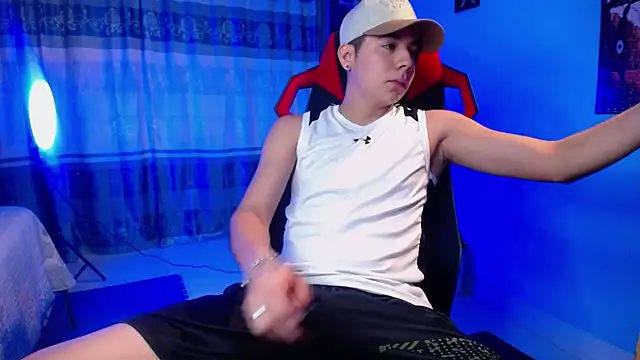 Snapshot of mexican_cum chatting on 03-01-26, 02:35 mexican cum online show from 03-01-26, 02:35