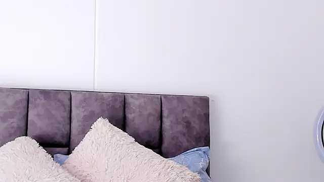 VeronicaTonu online show from 02-16-25, 02:43