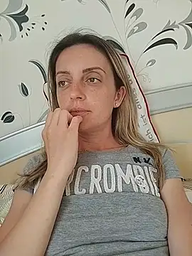 SophyGirl online show from 05-29-26, 02:48
