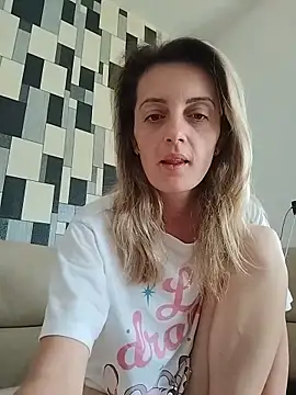 SophyGirl online show from 05-31-26, 05:37