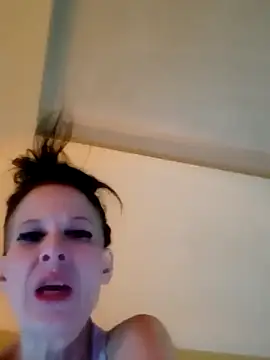 Snapshot of michele462 chatting on 09-30-25, 09:36 michele462 online show from 09-30-25, 09:36