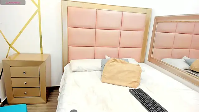 Mady-Edwards online show from 01-28-25, 04:08