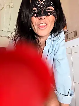 EmySkinny85 online show from 03-24-26, 03:50