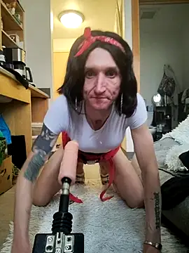 Snapshot of BirdmanJR11th chatting on 09-21-25, 04:52 BirdmanJR11th online show from 09-21-25, 04:52